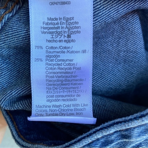 Madewell Relaxed Denim Shorts size 22W in Medium Wash - Picture 6 of 7